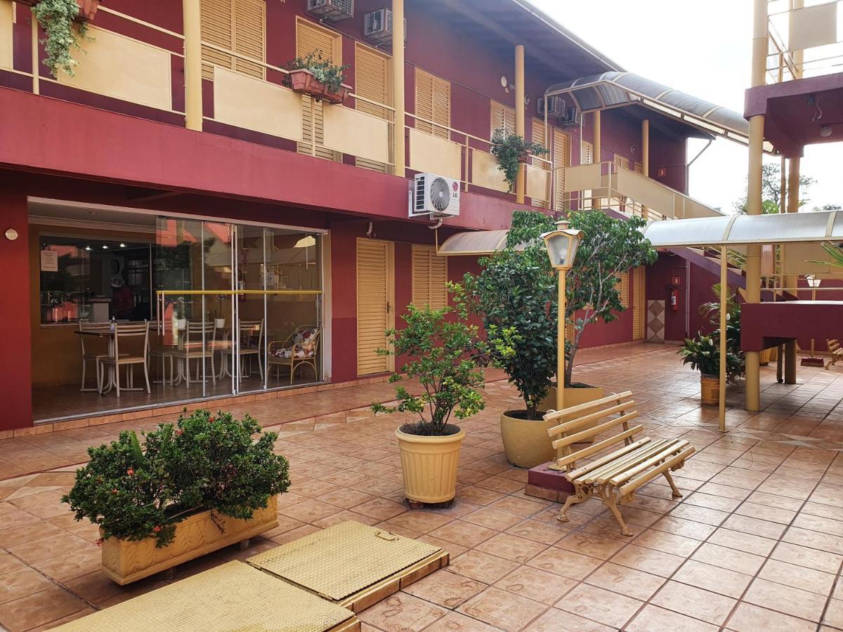 Hotel Sta Monica Marília Eksteriør billede