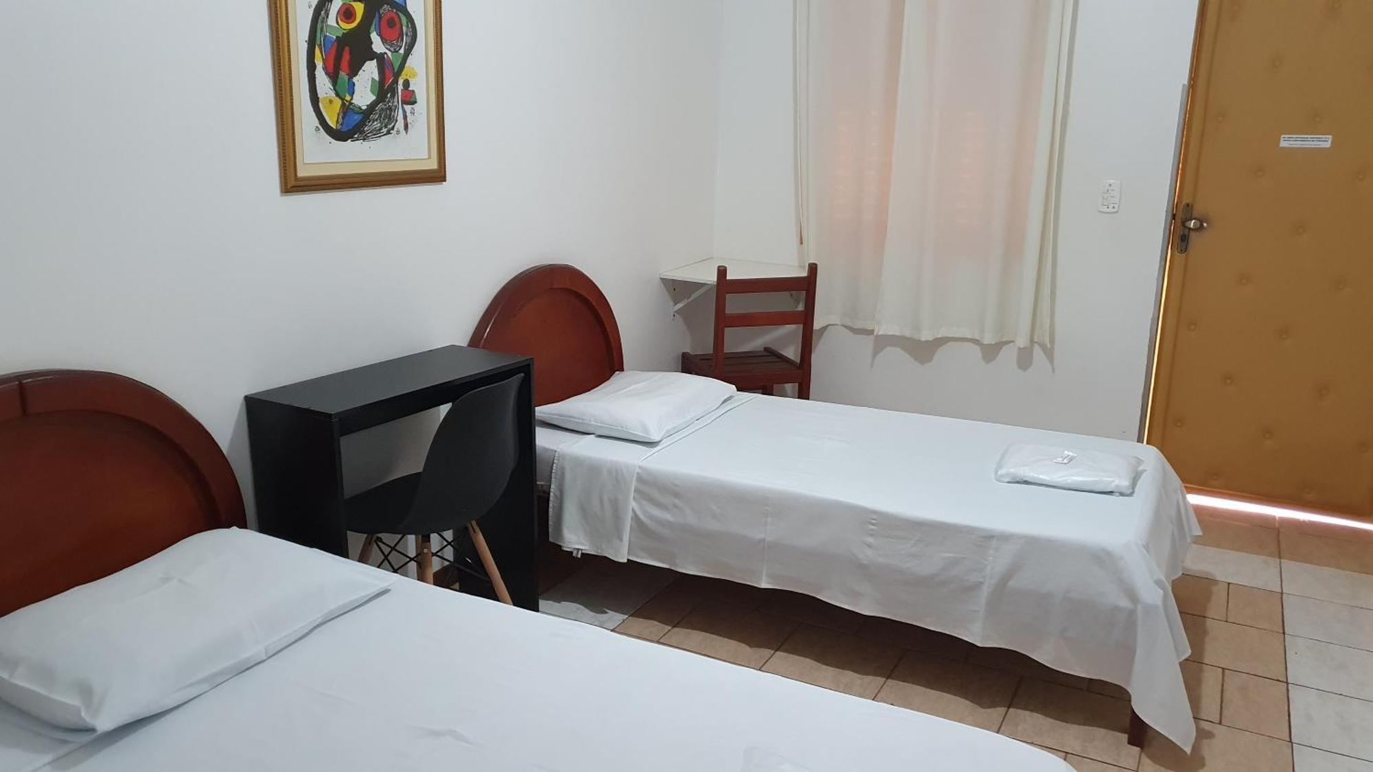 Hotel Sta Monica Marília Værelse billede